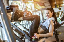 Is elliptical good for knees?